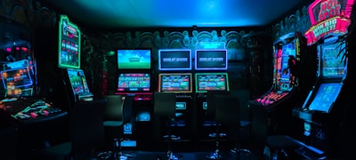 完美电竞云端观赛直播画面 - 高清无插件实时直播英雄联盟赛事